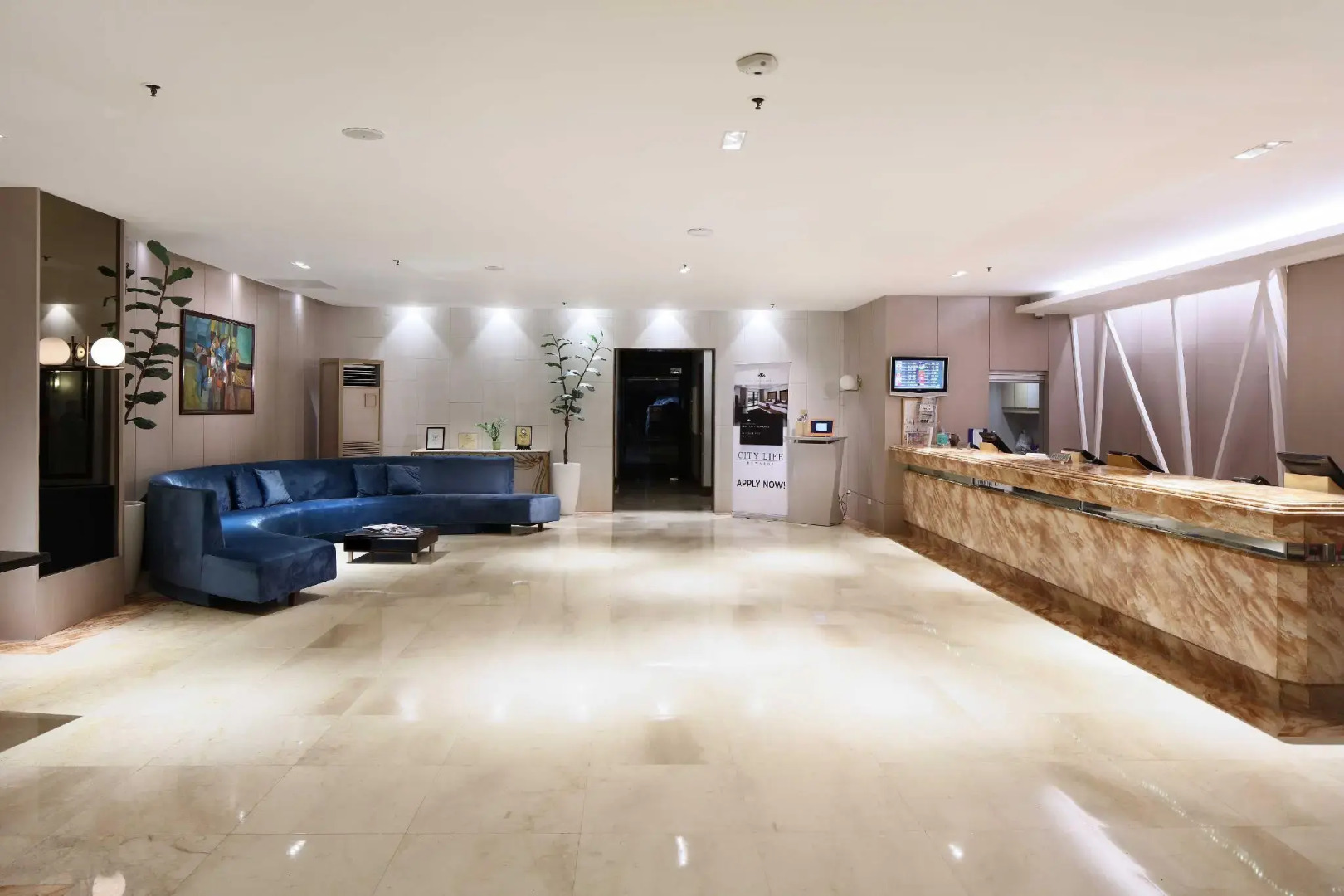 Отель City Garden Suites Manila