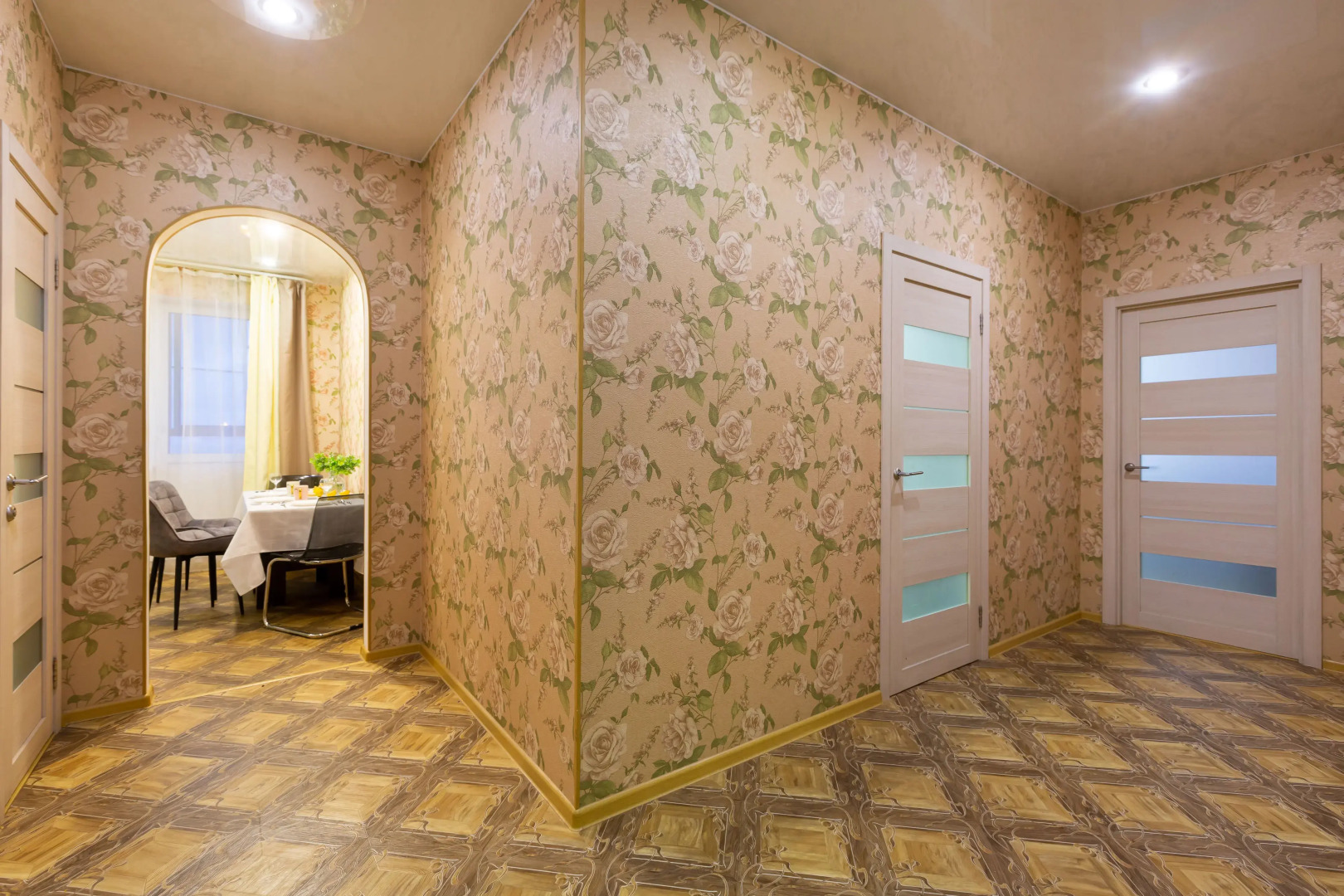 Апартаменты 2комнатные с балконом в мкр "Зеленый Бор"