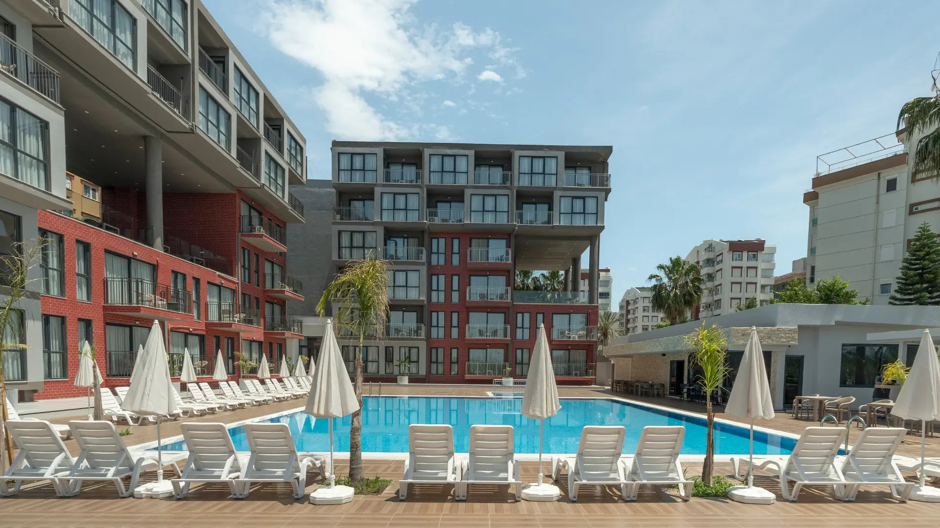 Laristone Suite Spa Hotel