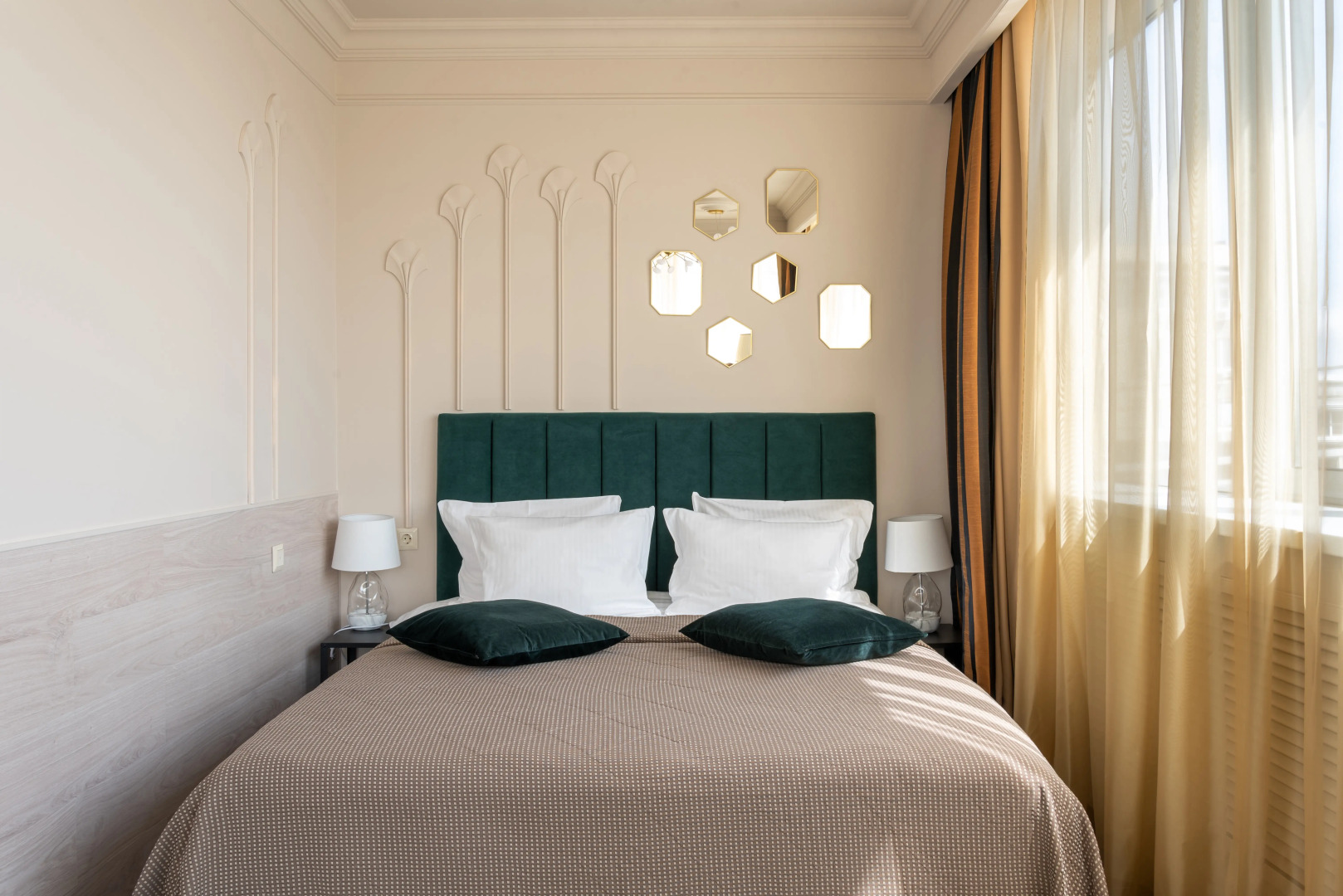 Diplomat Business Hotel