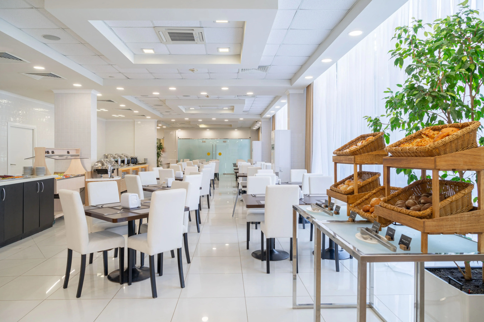 Отель Bridge Family