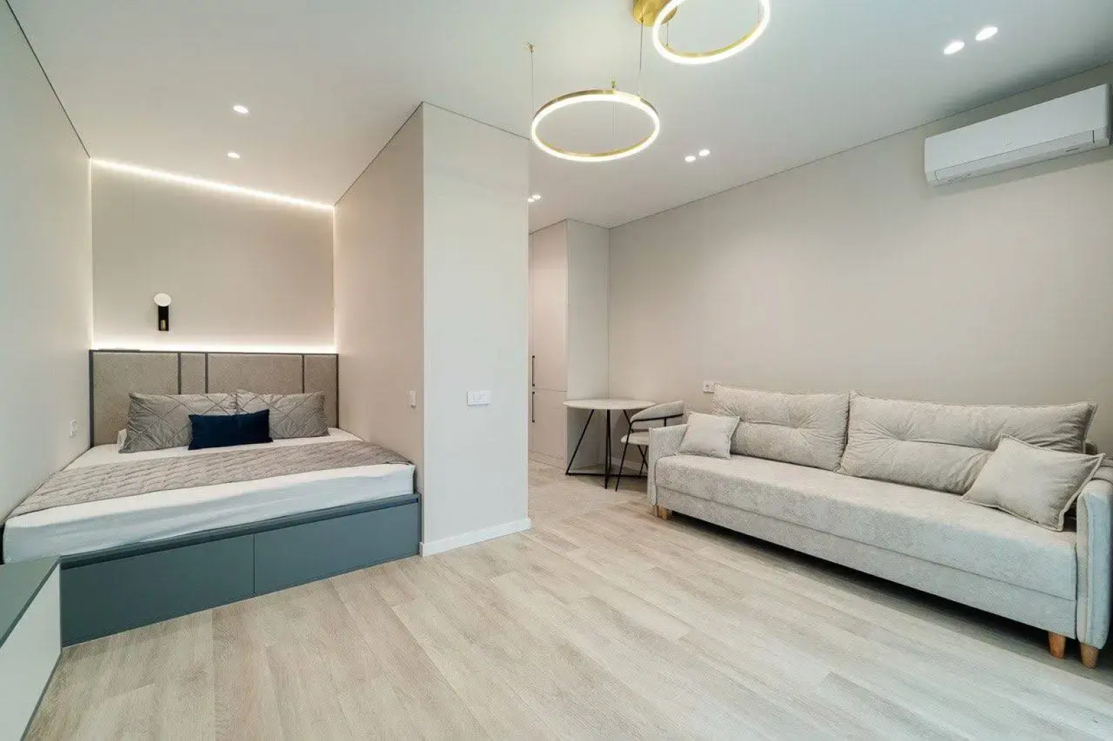 Апартаменты Стильная студия Париж в ЖК Minsk World