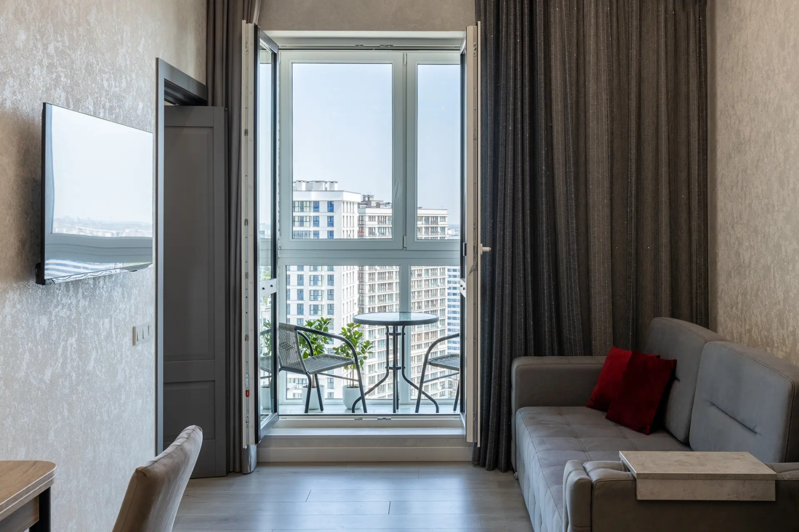 Апартаменты MinskWorld 23 этаж