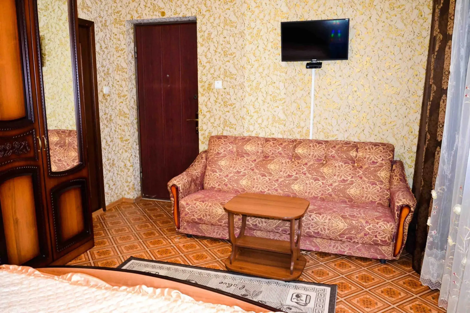 Меблированные комнаты в гостевом доме Кристина