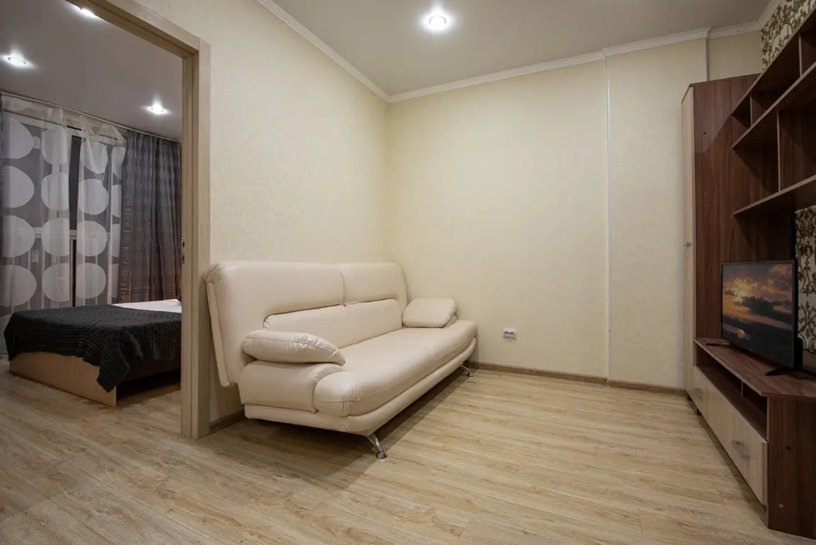 Апартаменты евро2 на Красной в центре города , заселение круглосуточно by Depart Apart