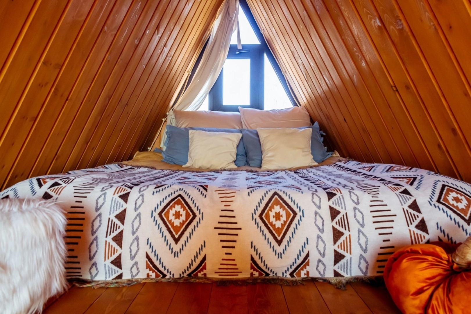 Глэмпинг На Краю Земли