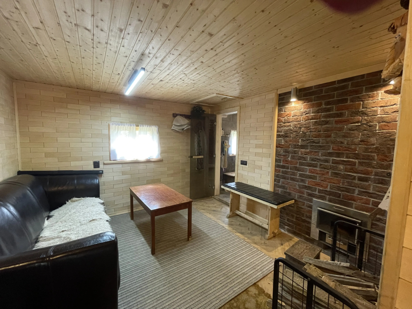 Частный дом 2-х комнатный коттедж