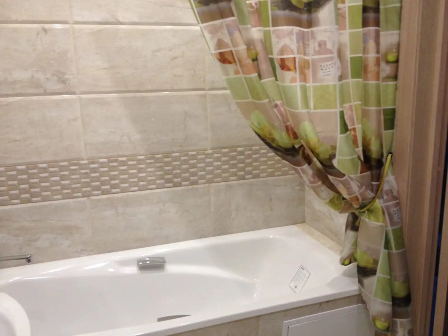 Апартаменты новые двухкомнатные  в центральном районе