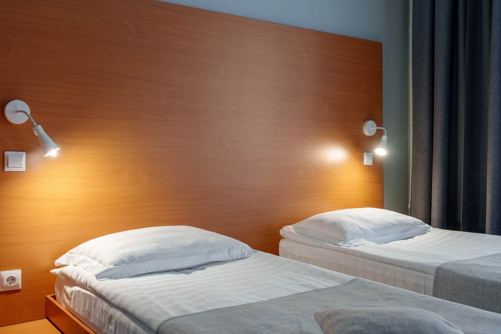 Отель Cronwell Park Ника