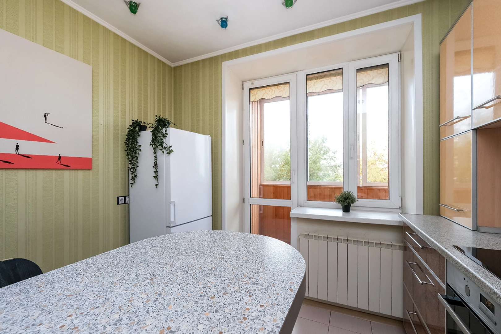 Апартаменты Титова 198/1