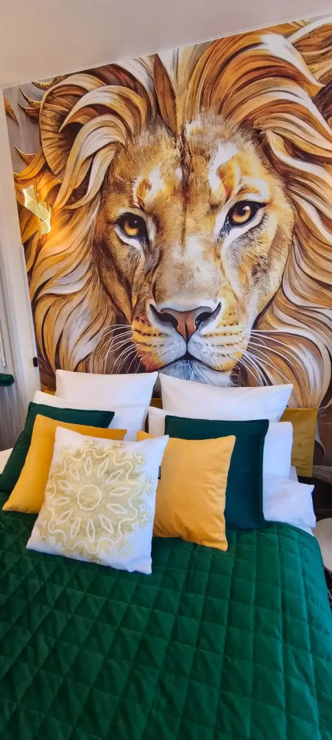 Апартаменты в Университетском Изумруд Lion Apart