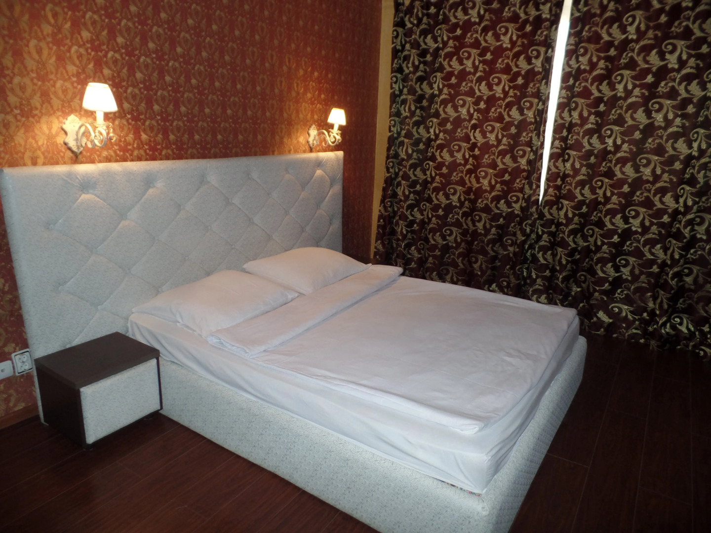 Отель Метротель