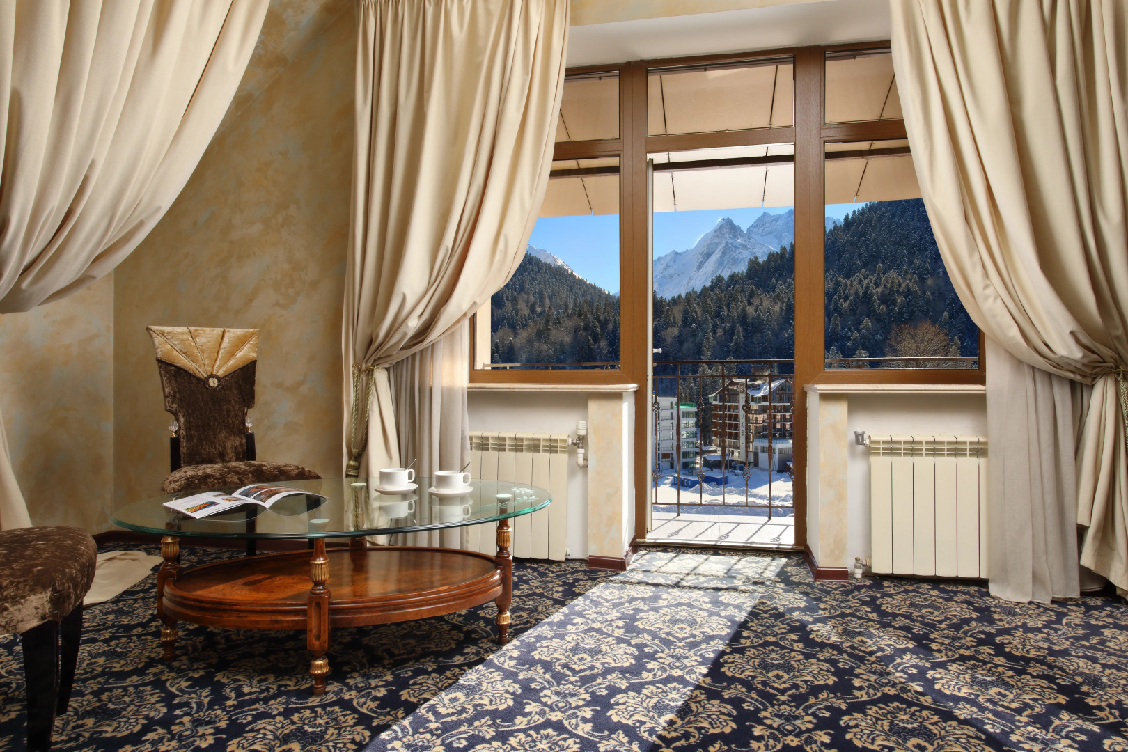 Домбай Пэлас