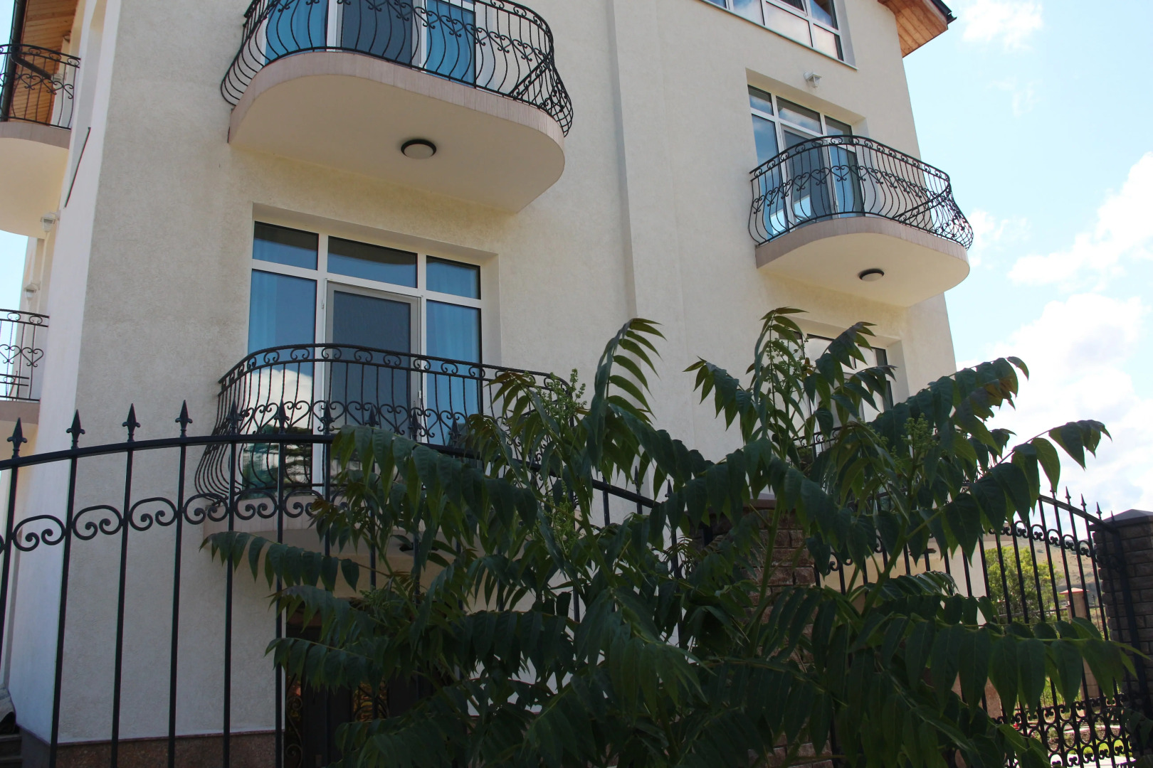 Апартаменты Авокадо