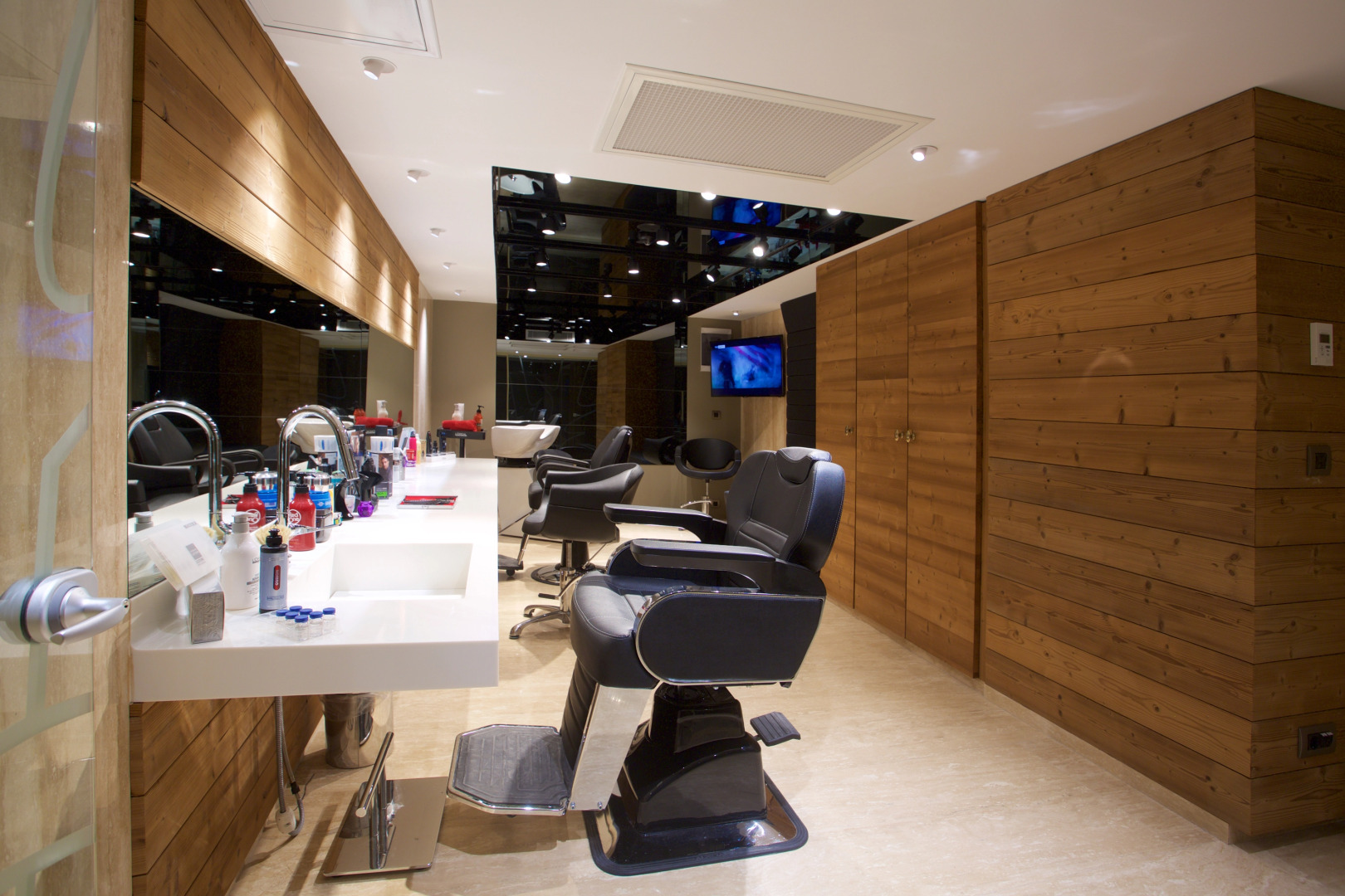 Отель Dosso Dossi Downtown