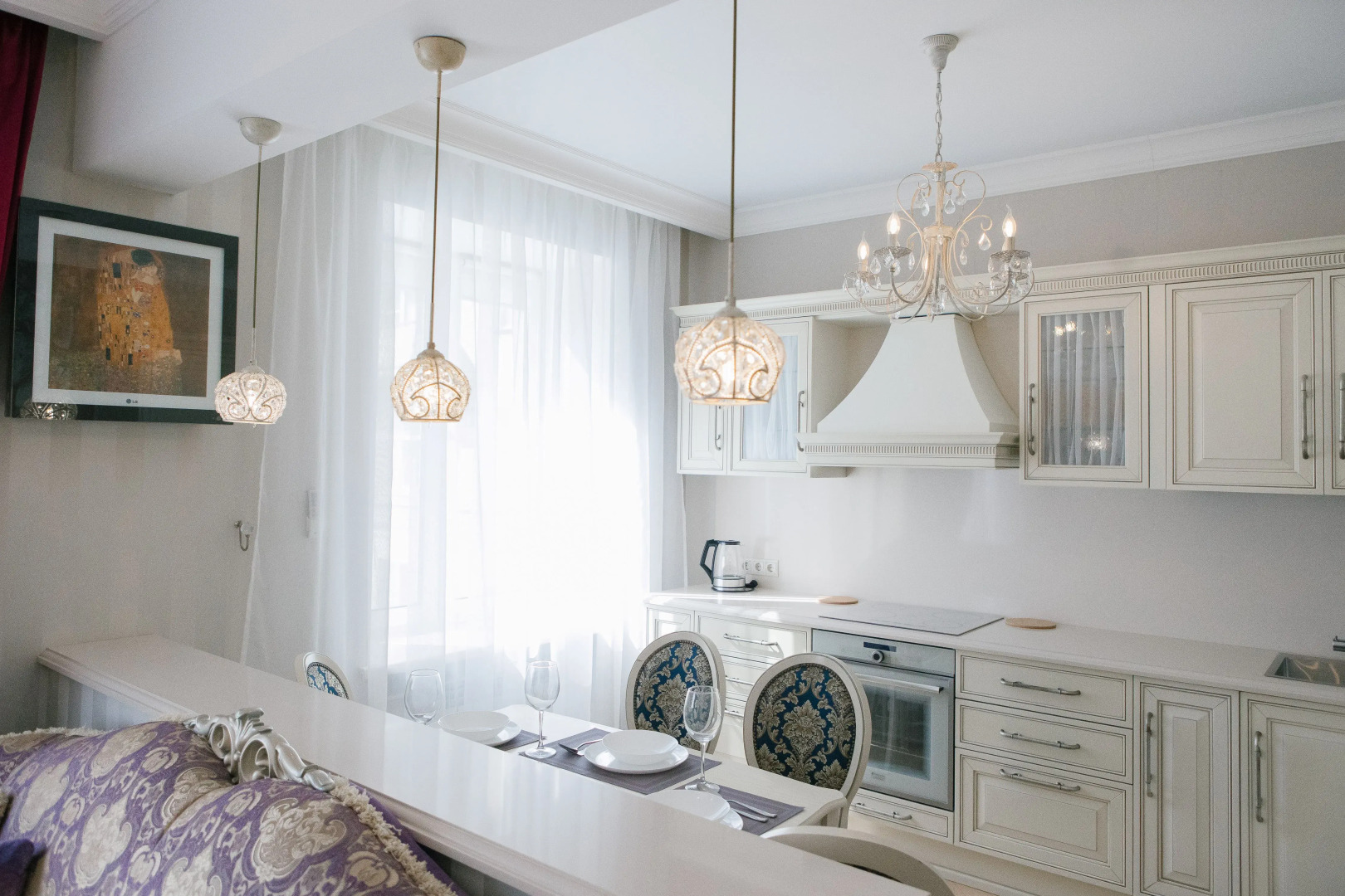 Квартира Большая трехкомнатная квартира с видом на Храм