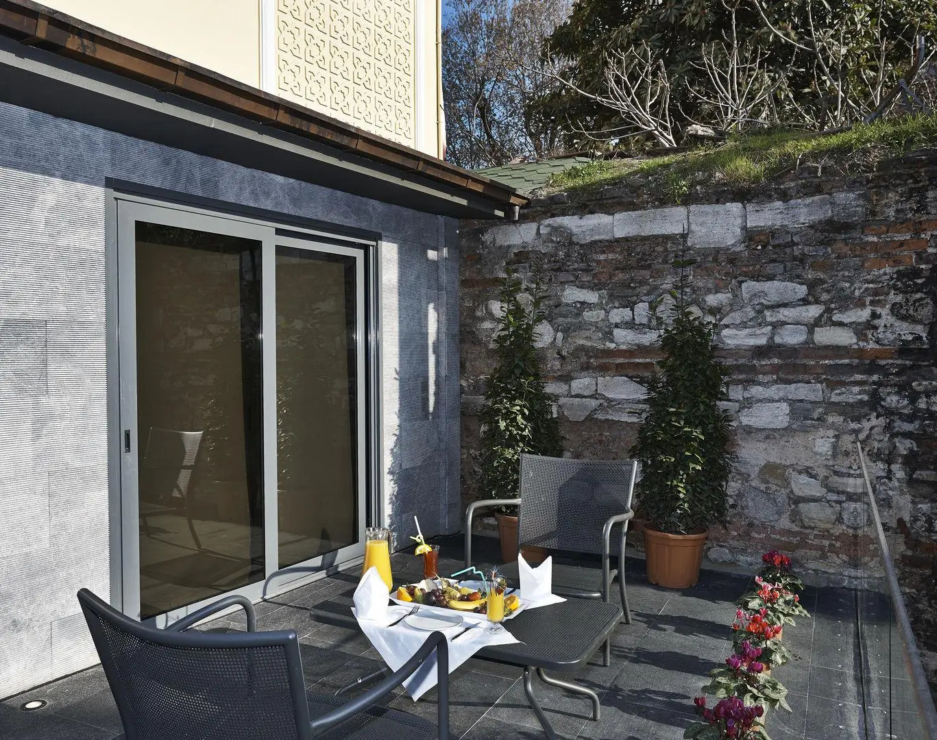 Boutique Saint Sophia Hotel