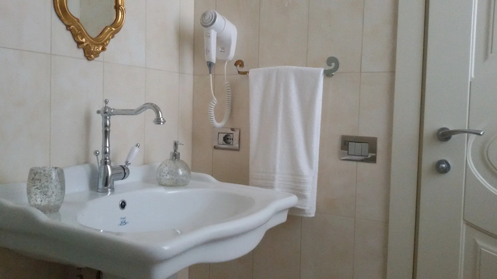 Бутик-отель Daphnae House