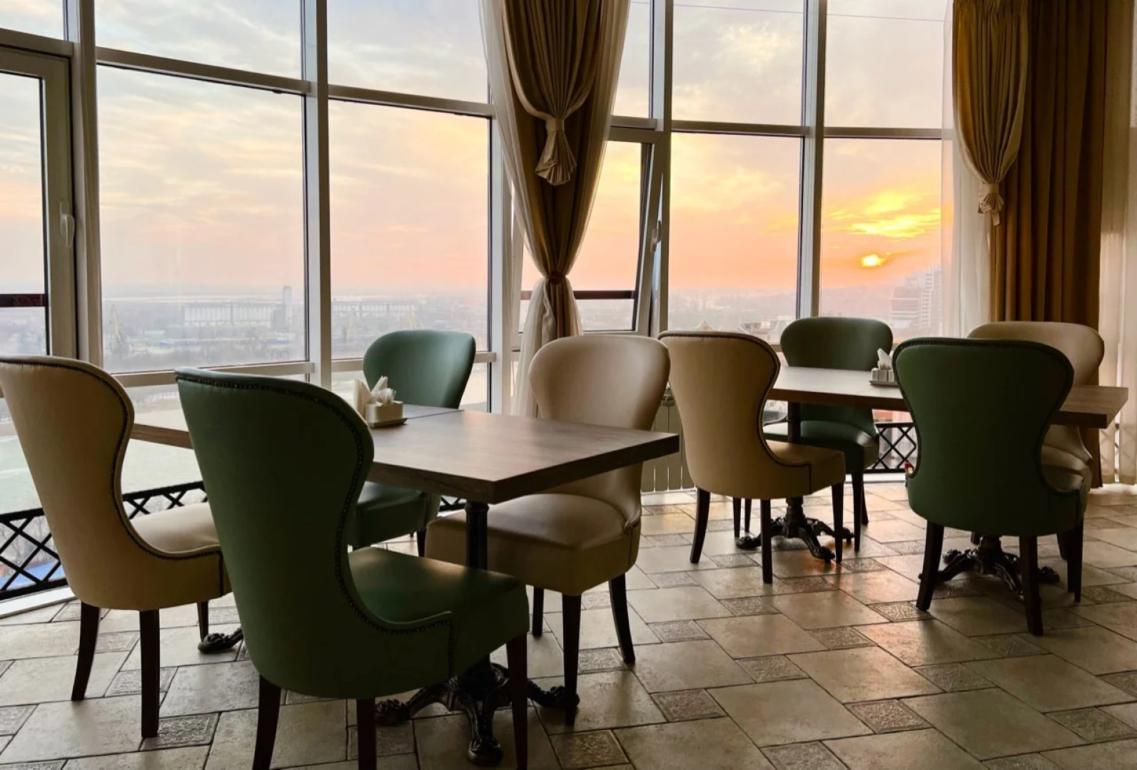 Отель Дон Кихот