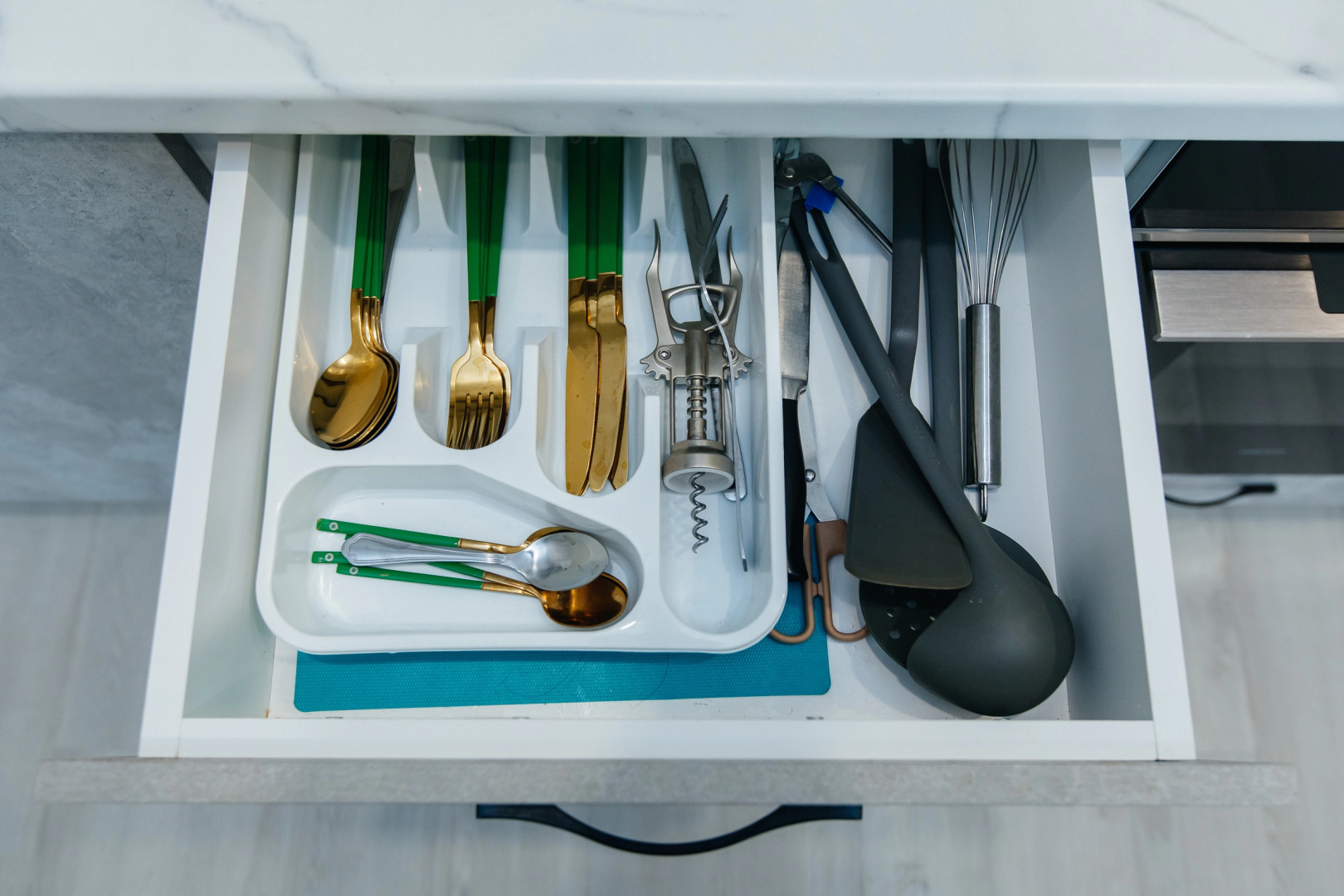 Квартира Комфортная Двухкомнатная с Видом на Реку