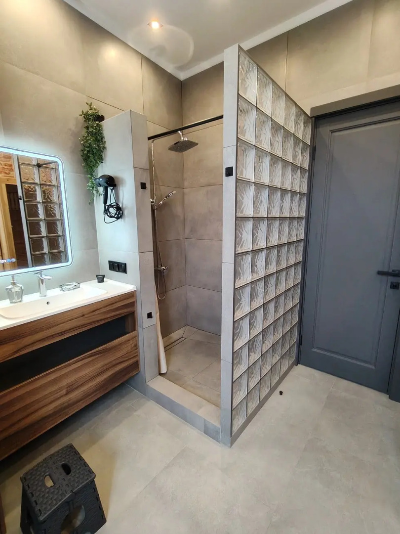 Квартира с сауной посуточно и  2х уровневой спальней