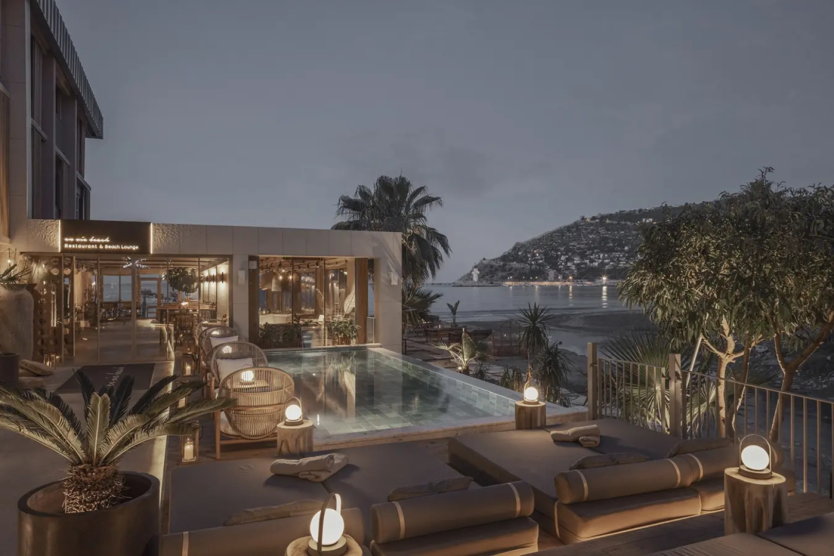 En Vie Beach Boutique Hotel