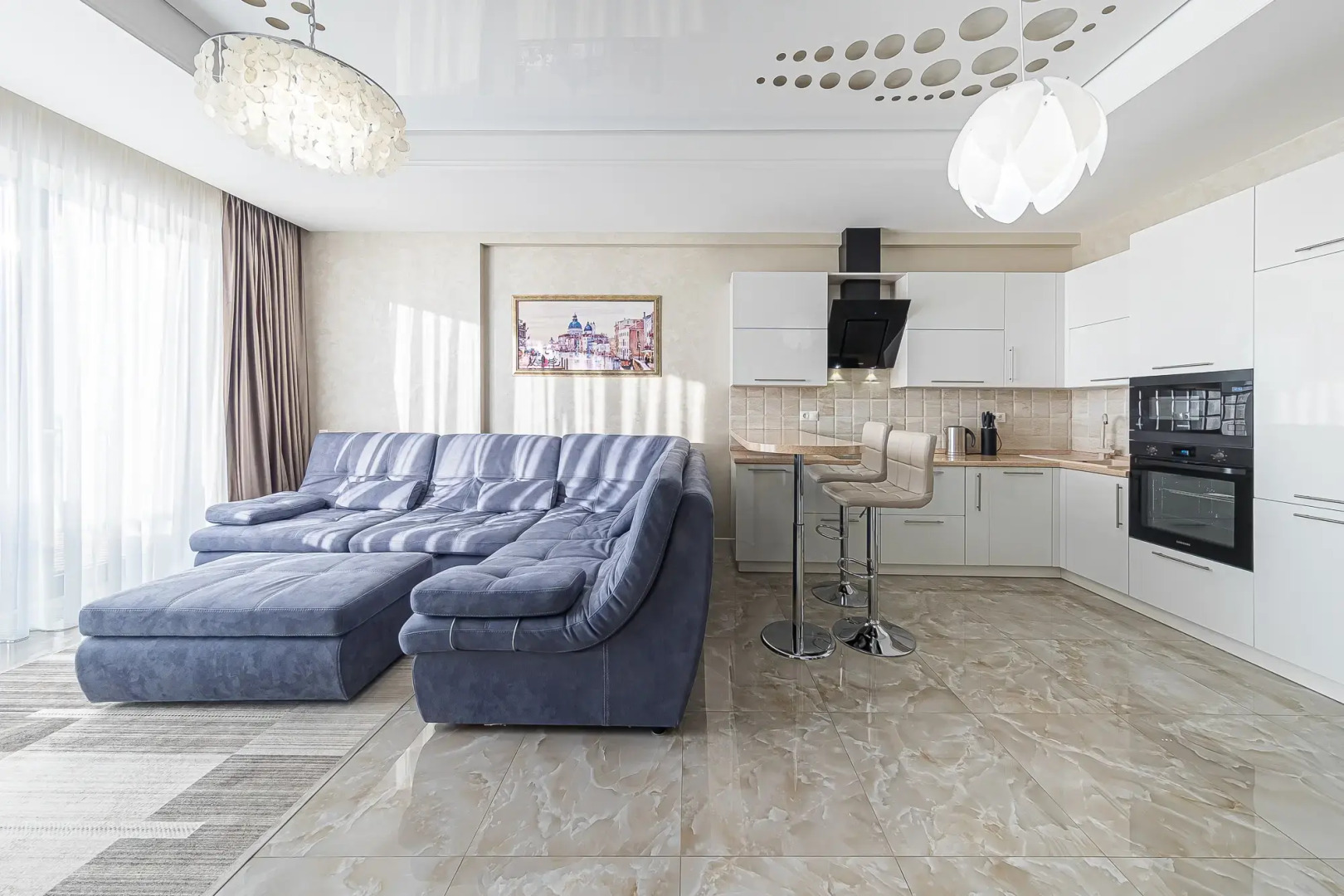 Апартаменты Трехкомнатные в ЖК Актер Гэлакси