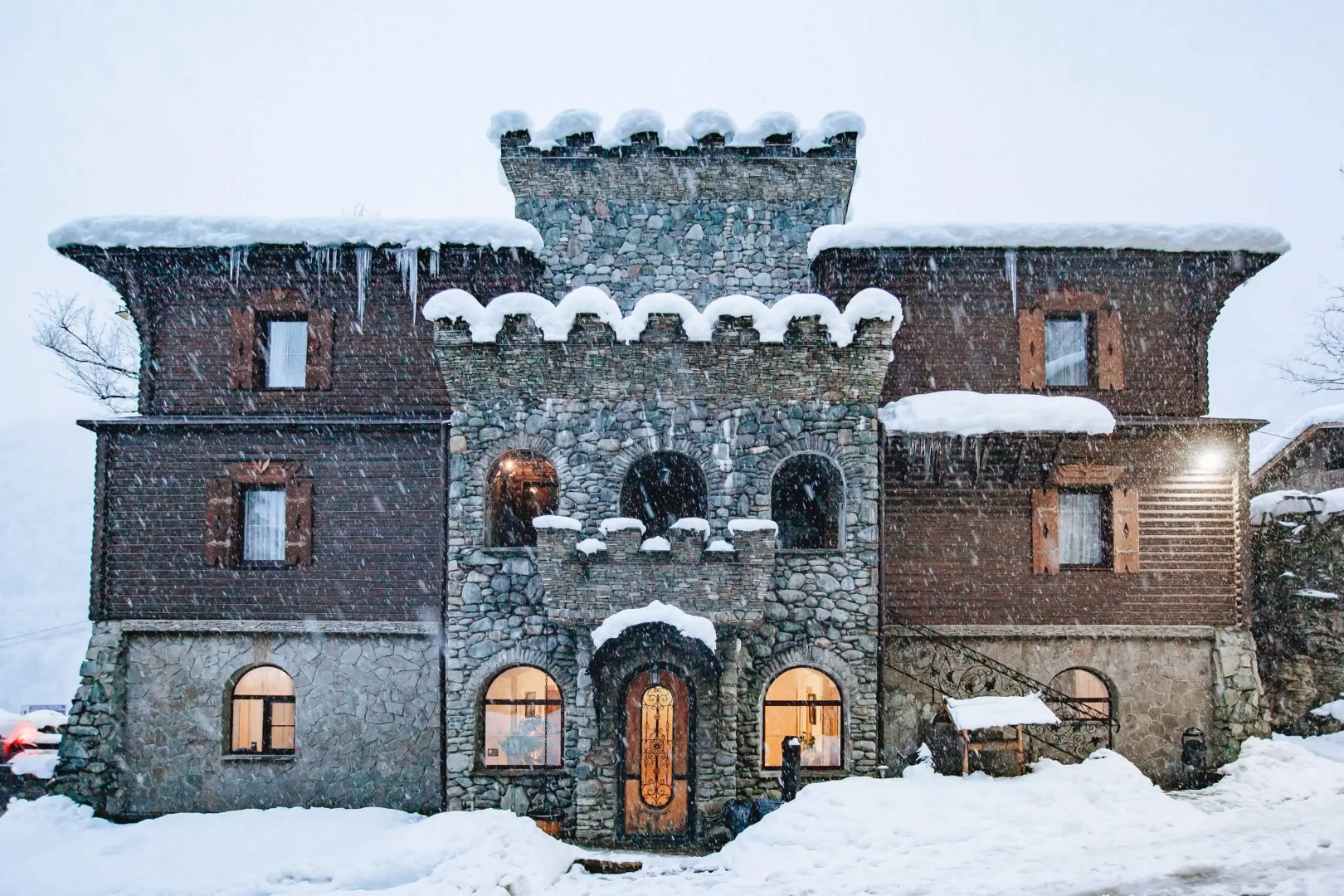 Отель Форт Эврика