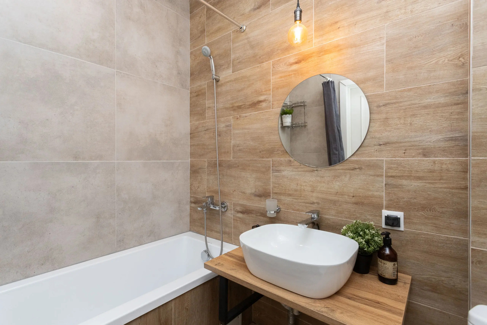 Апартаменты на Суздальской