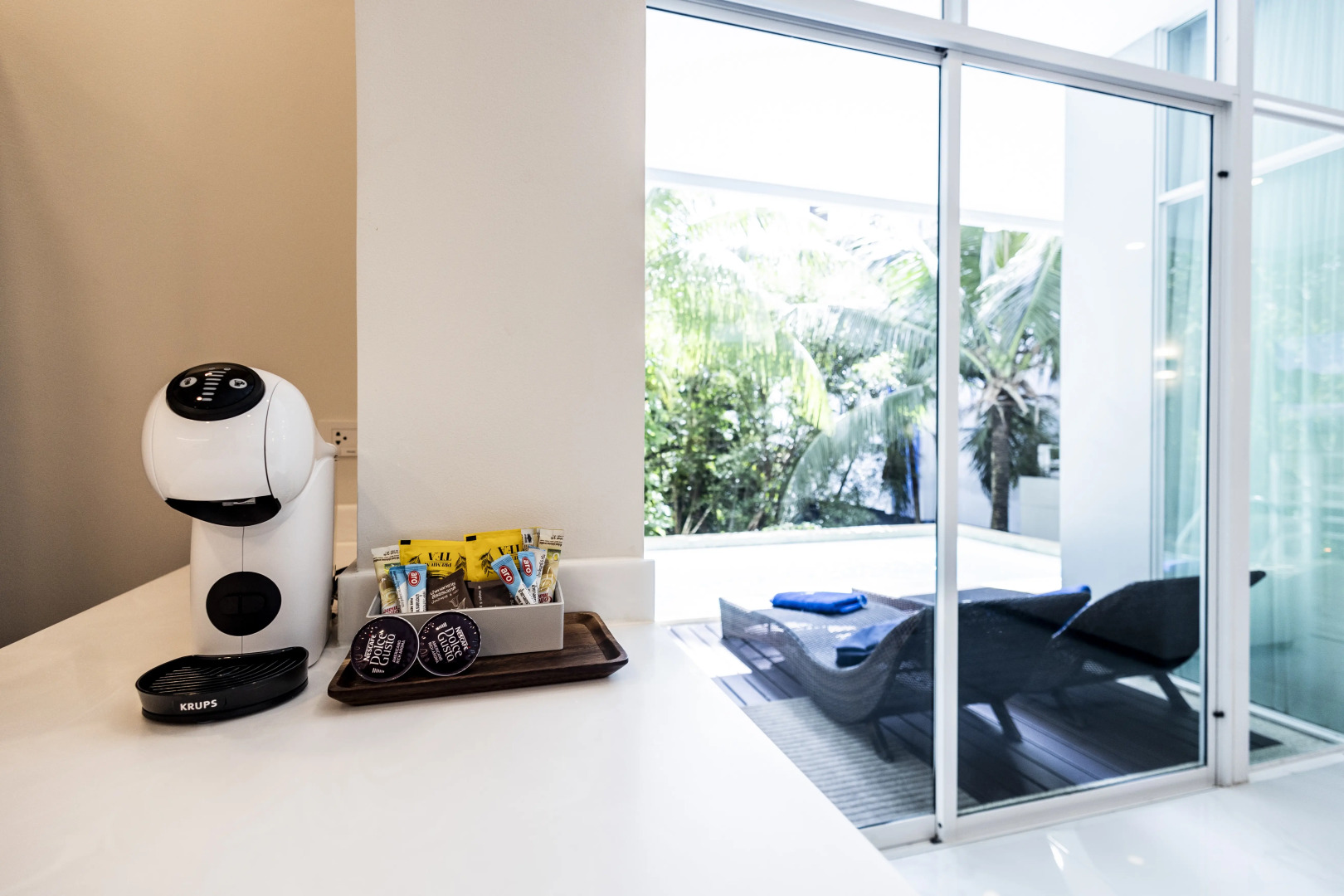 Апарт-отель Karon Beach Residence Phuket