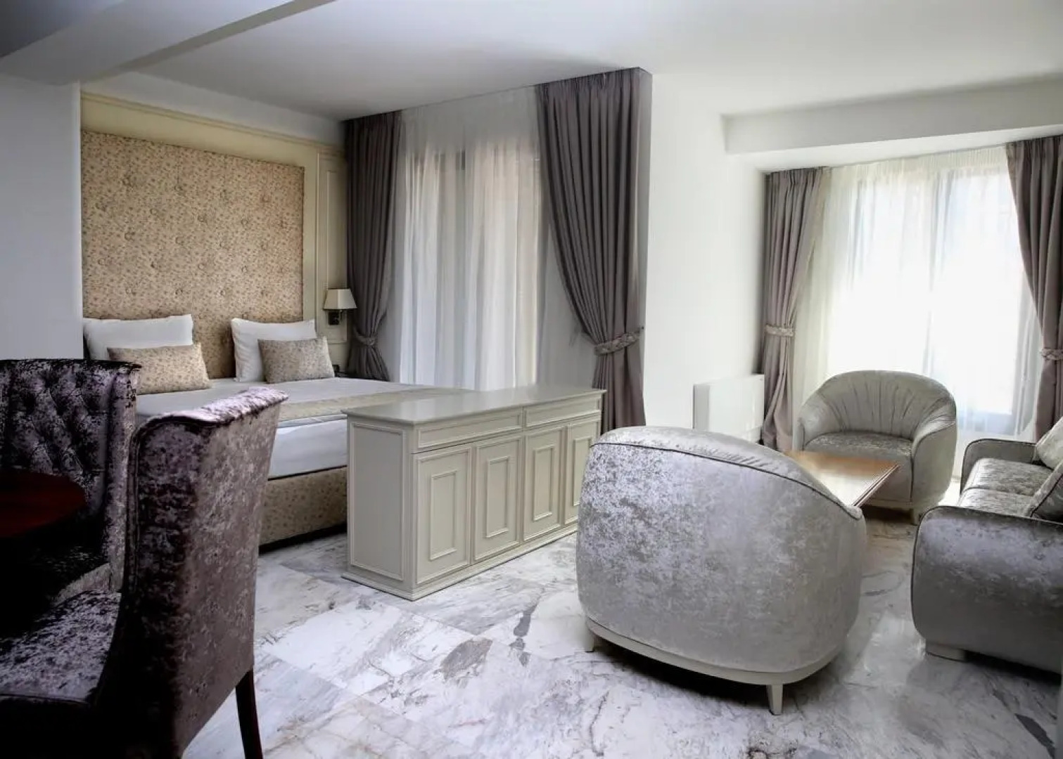 Отель Iberostar Slavija