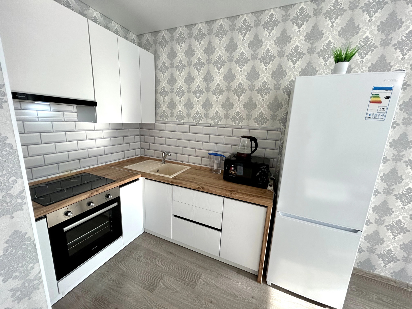 Апартаменты FSF Двухкомнатные (24 этаж) с Кофемашиной и Массажером