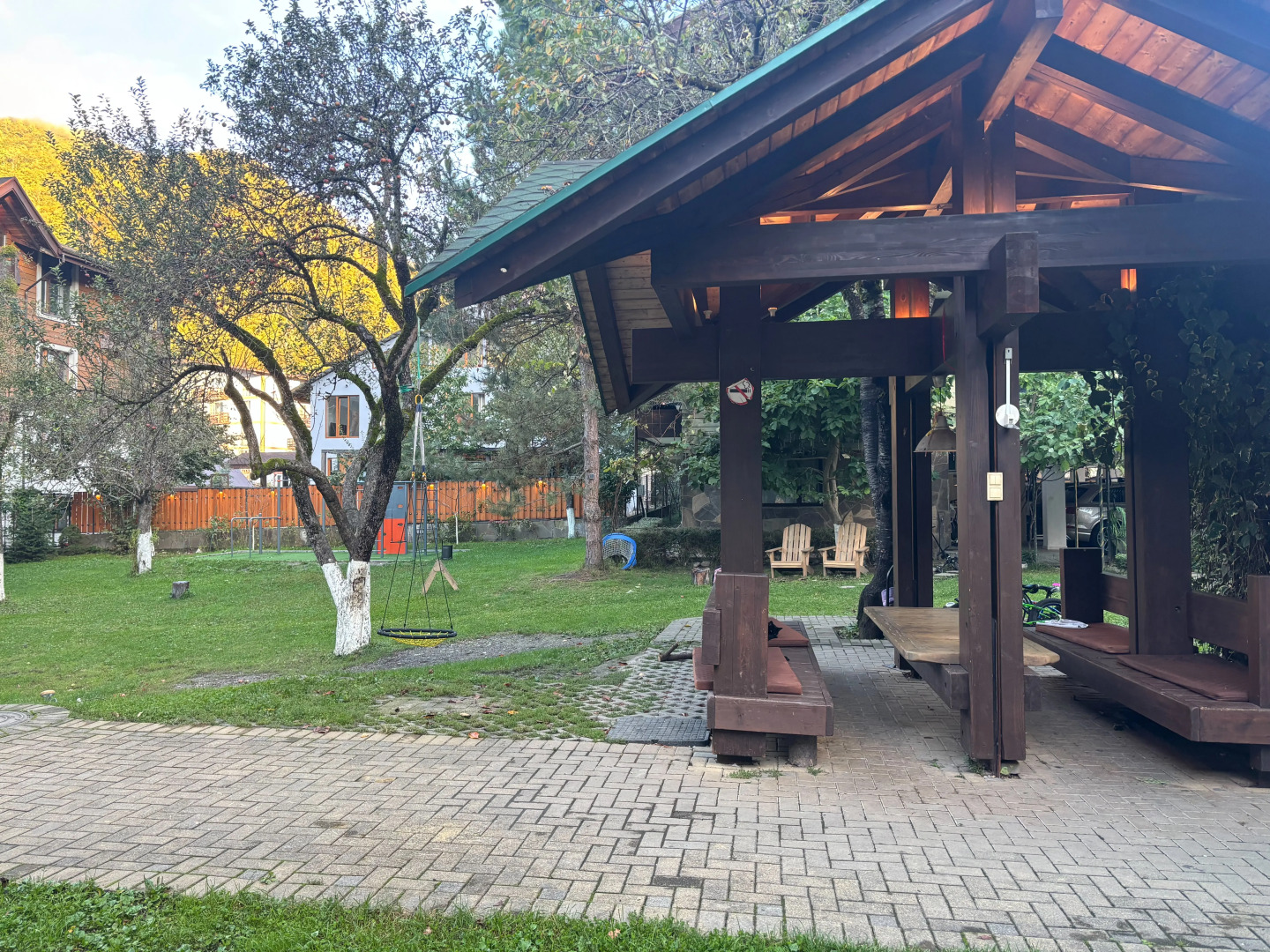 Квартира С отдельной спальней и балконом в центре Поляны