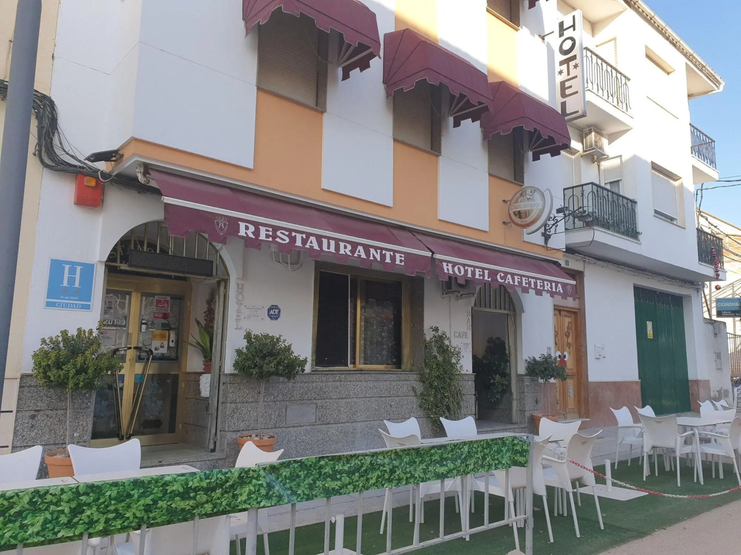 Отель  Al-Andalus