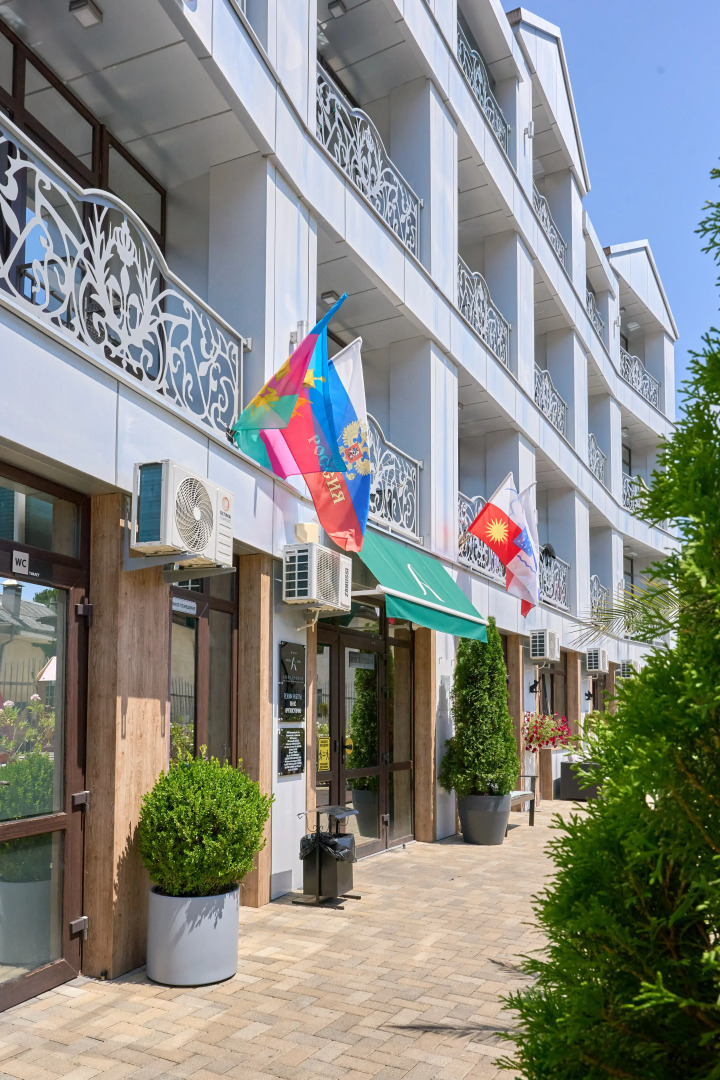 Отель Амбассадор