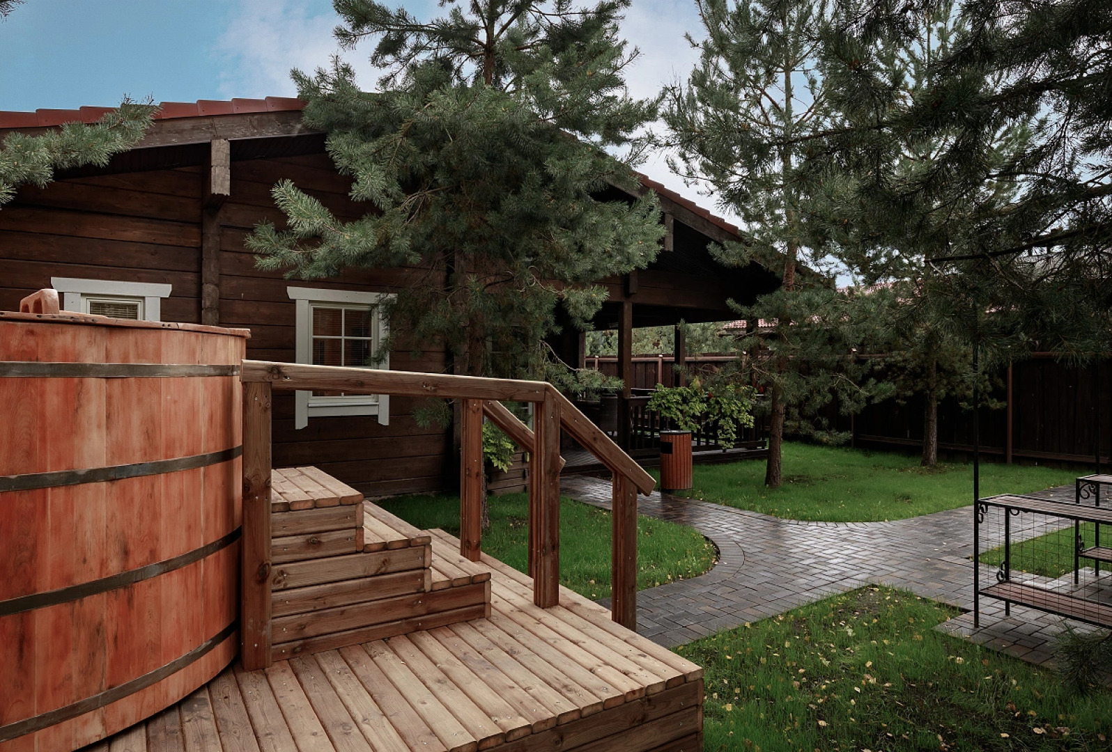 Отель Fish Point Family Resort (Золотой сазан)