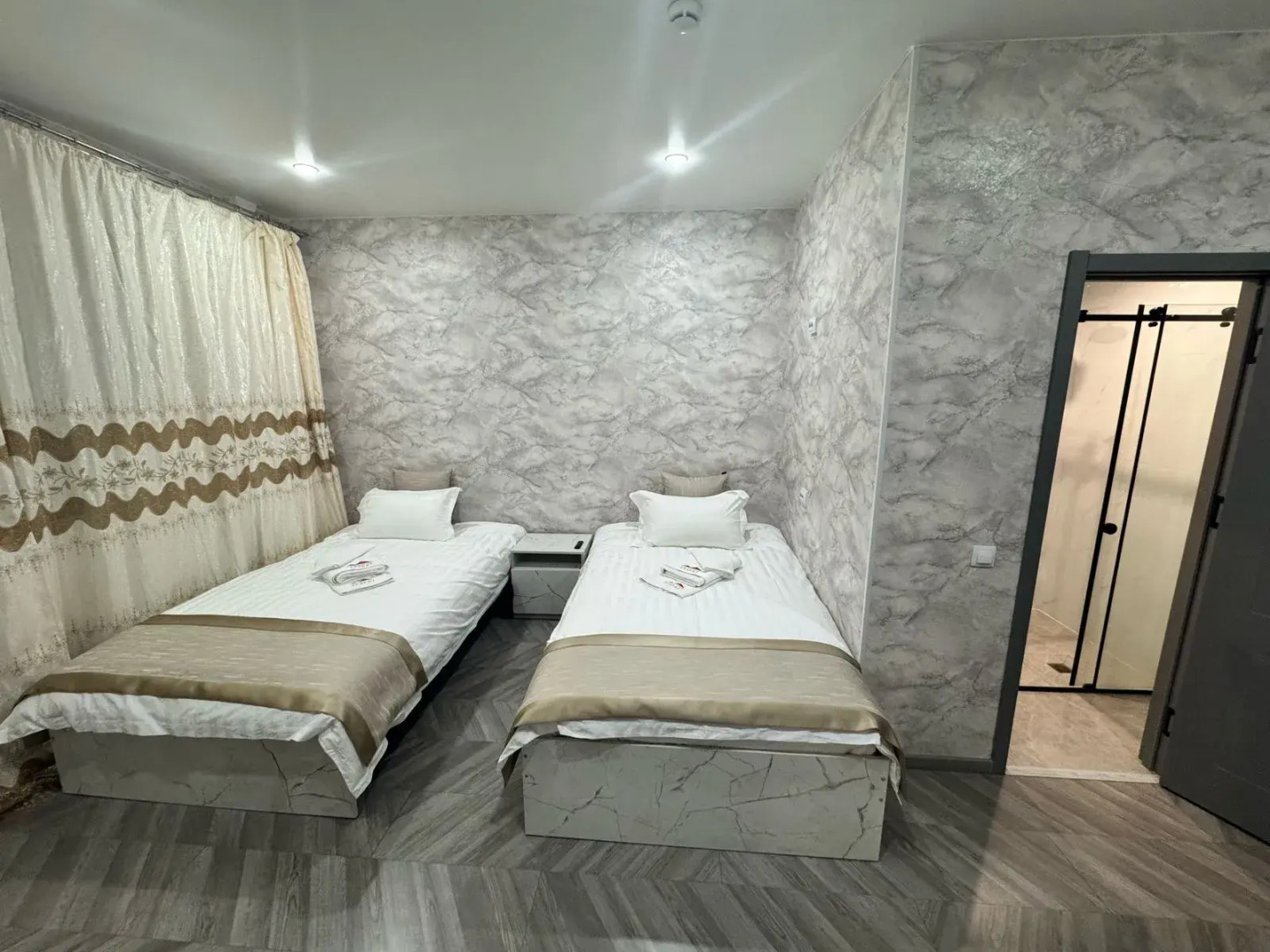 Отель Арарат