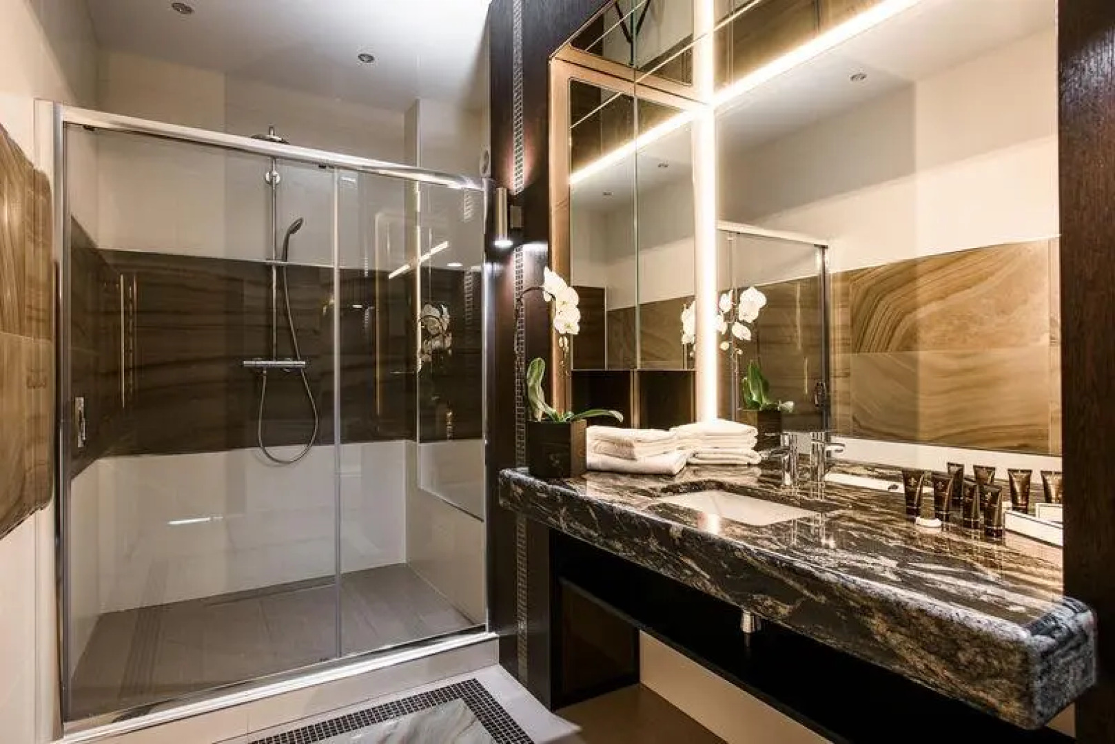 Отель Россвик