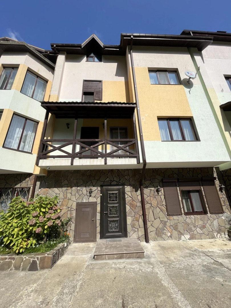 Частный Дом Резиденция Лес