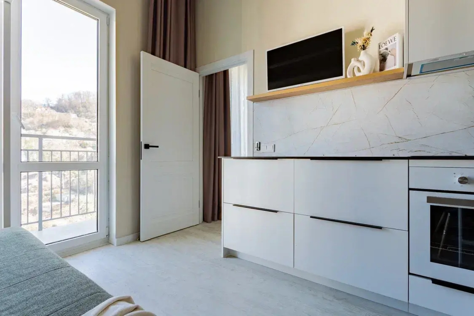 Квартира с Отдельной Спальней в ЖК Летний