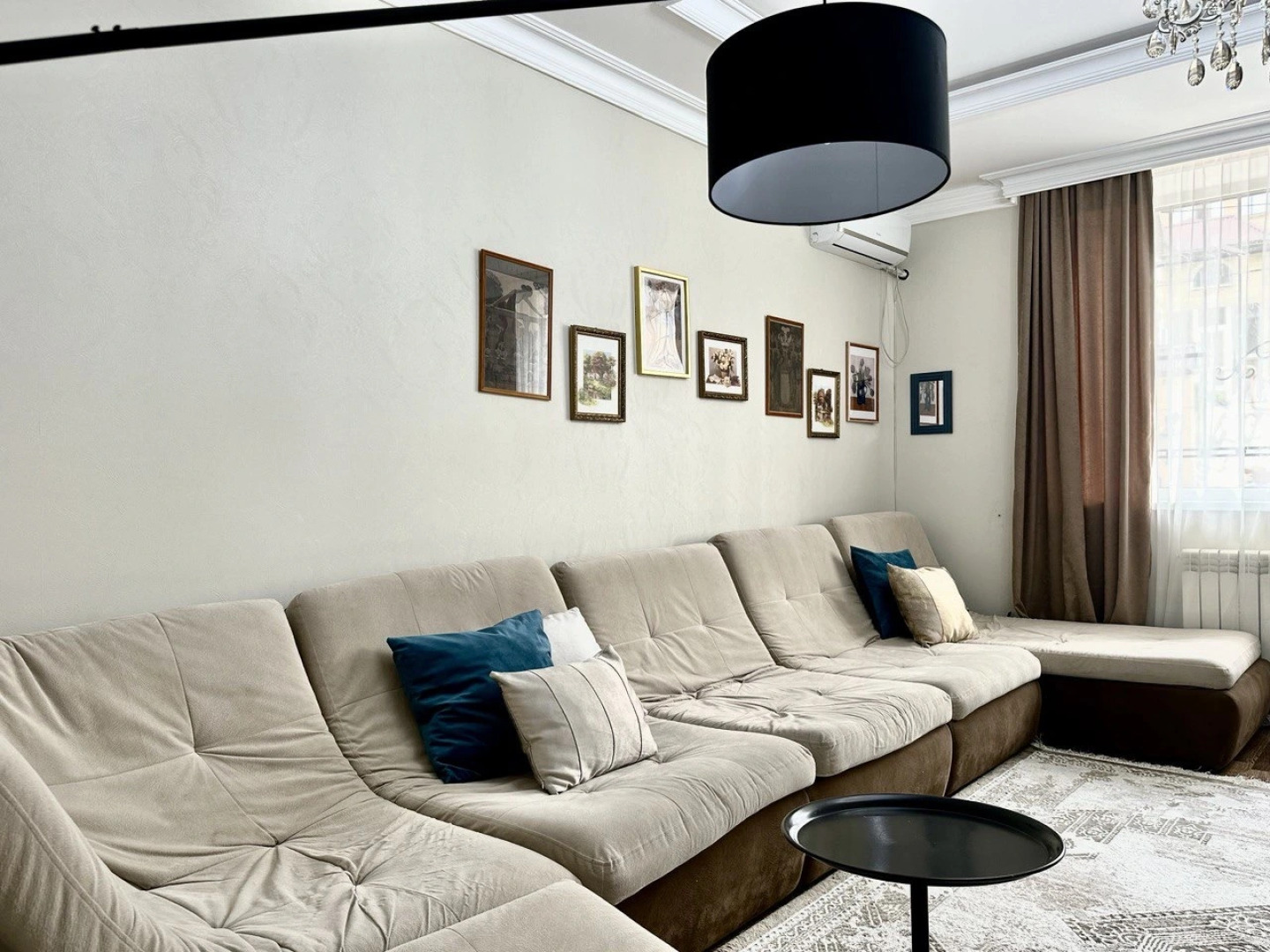 Квартира Просторная с Закрытым Двором и Кондиционером