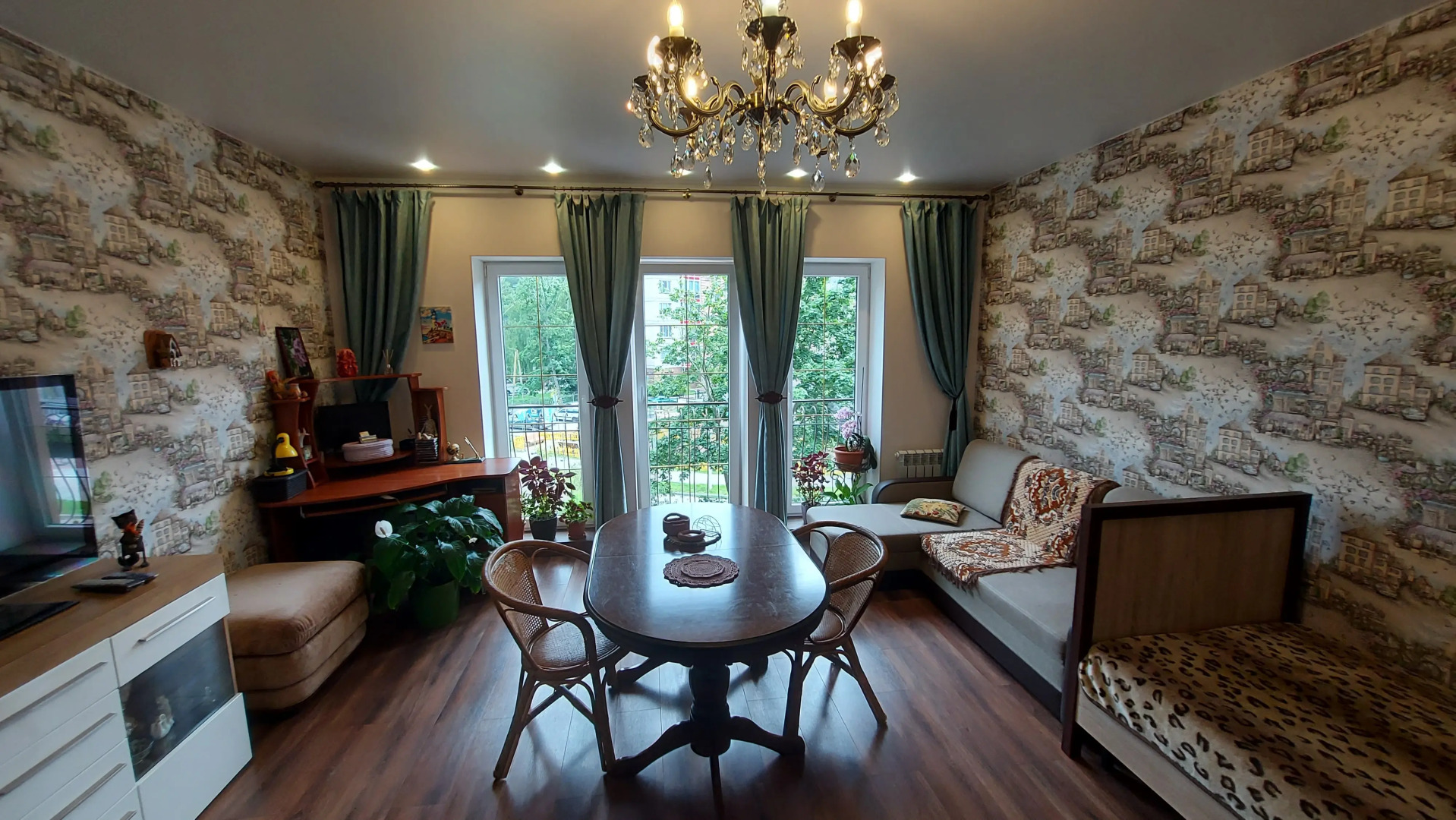 Апартаменты Кайрос с видом на озеро