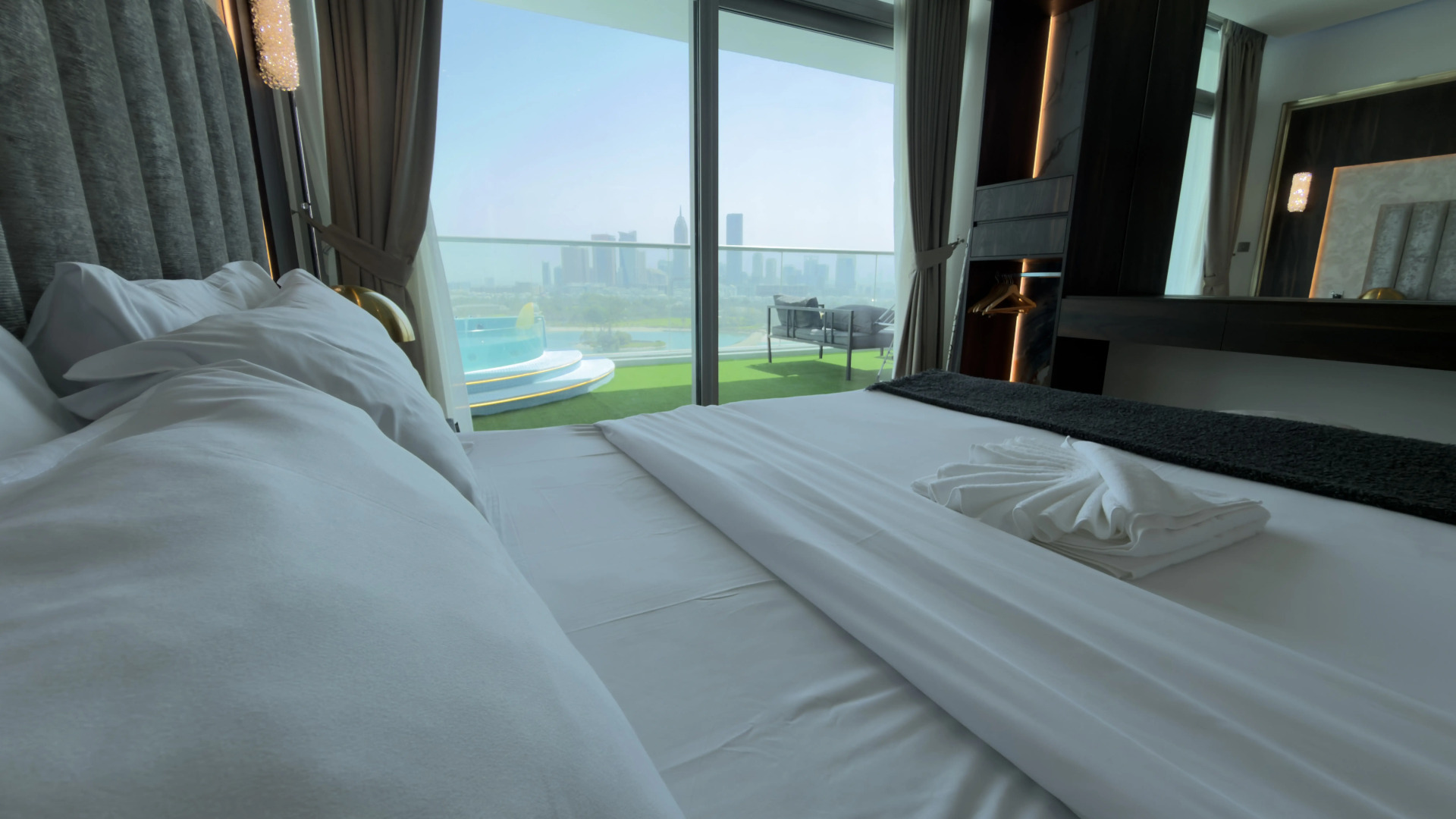 Апартаменты Highend Ultra Luxury Azure Residences