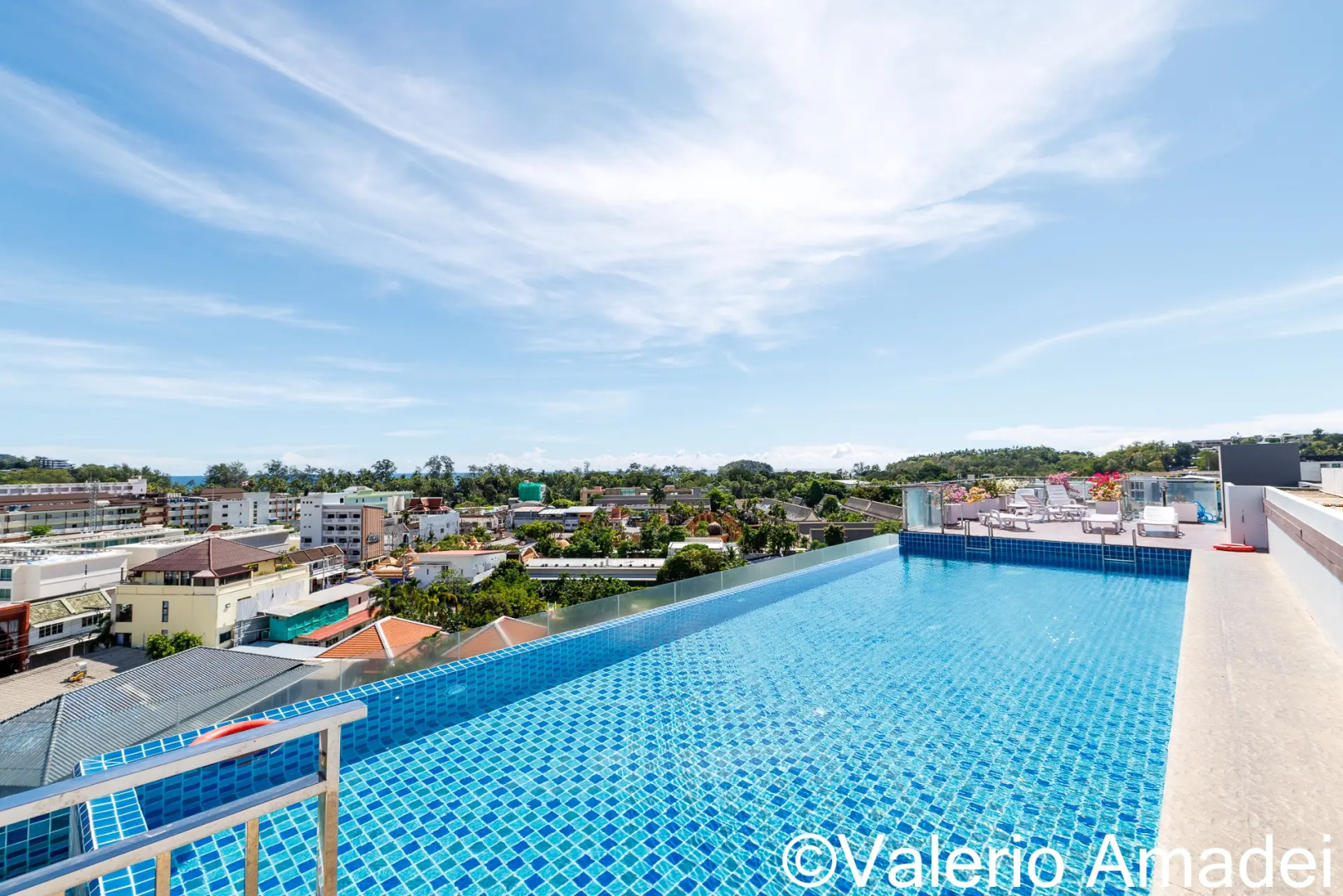 Апартаменты OMNIA Phuket - Ozone Condotel