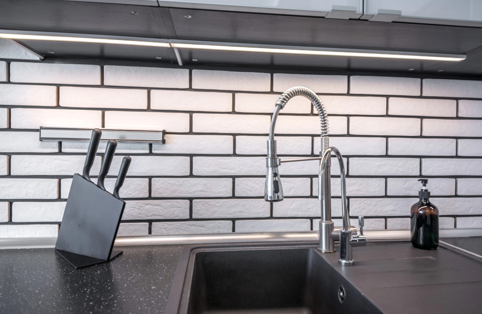 Апартаменты с панорамным видом: наслаждайтесь закатами в центре города рядом с ТРЦ «Галерея»