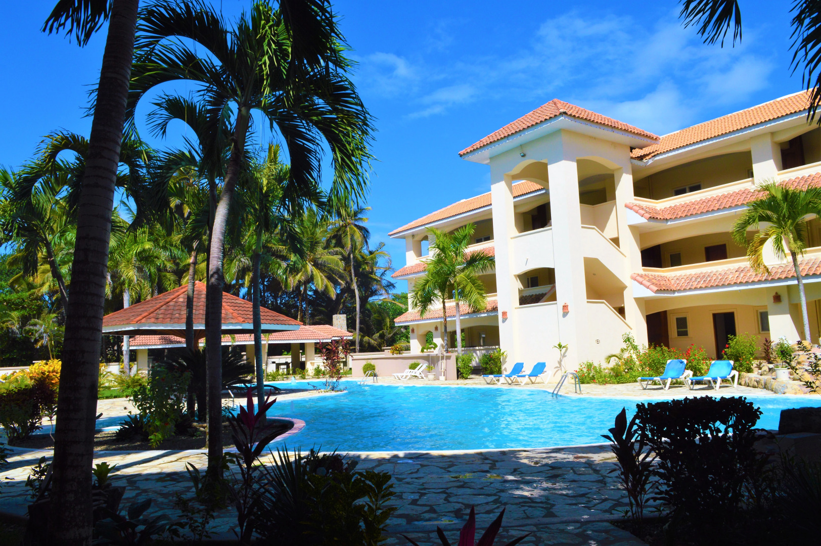 Апарт-Отель The Palm Beach Luxury Condo