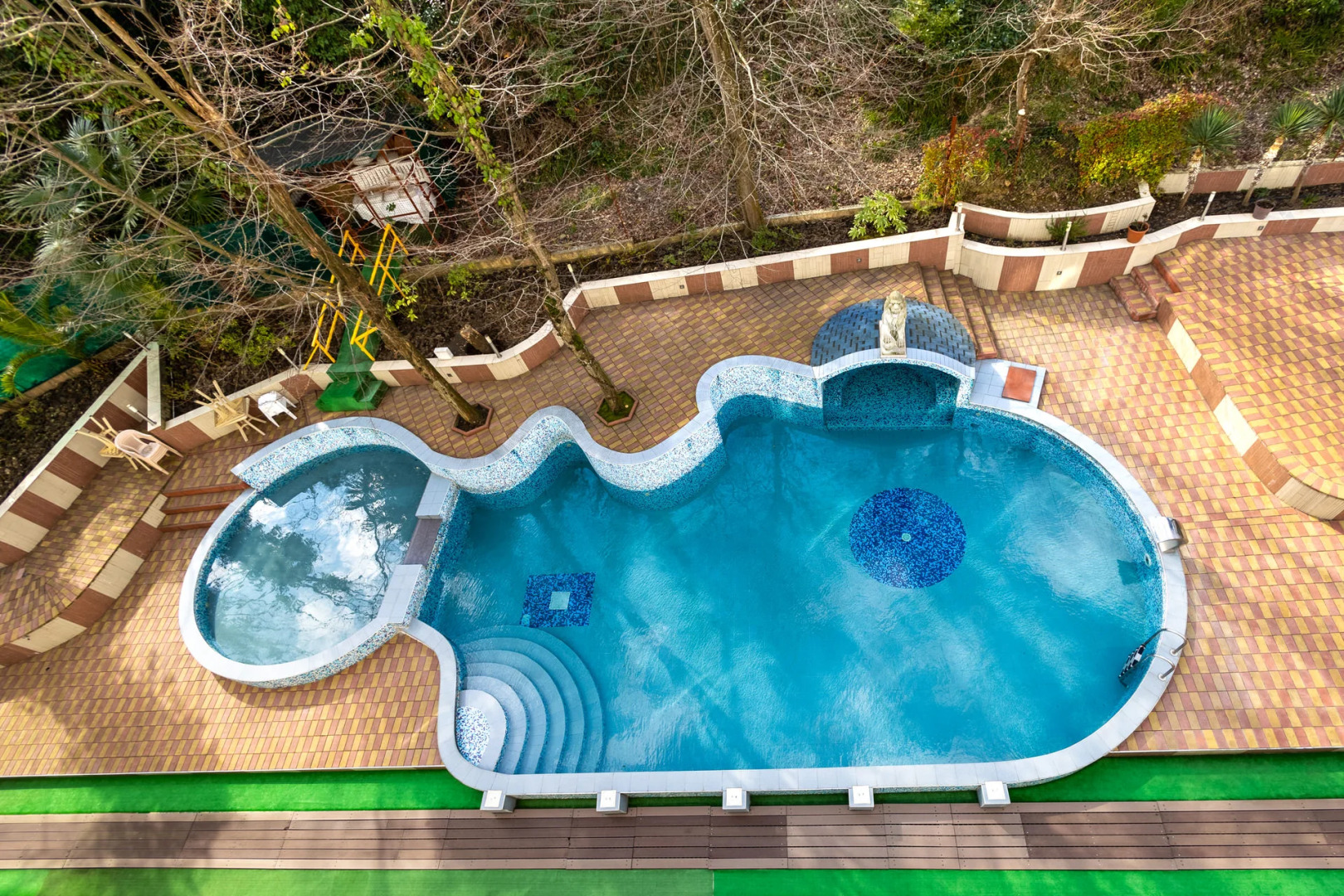 Отель Империя