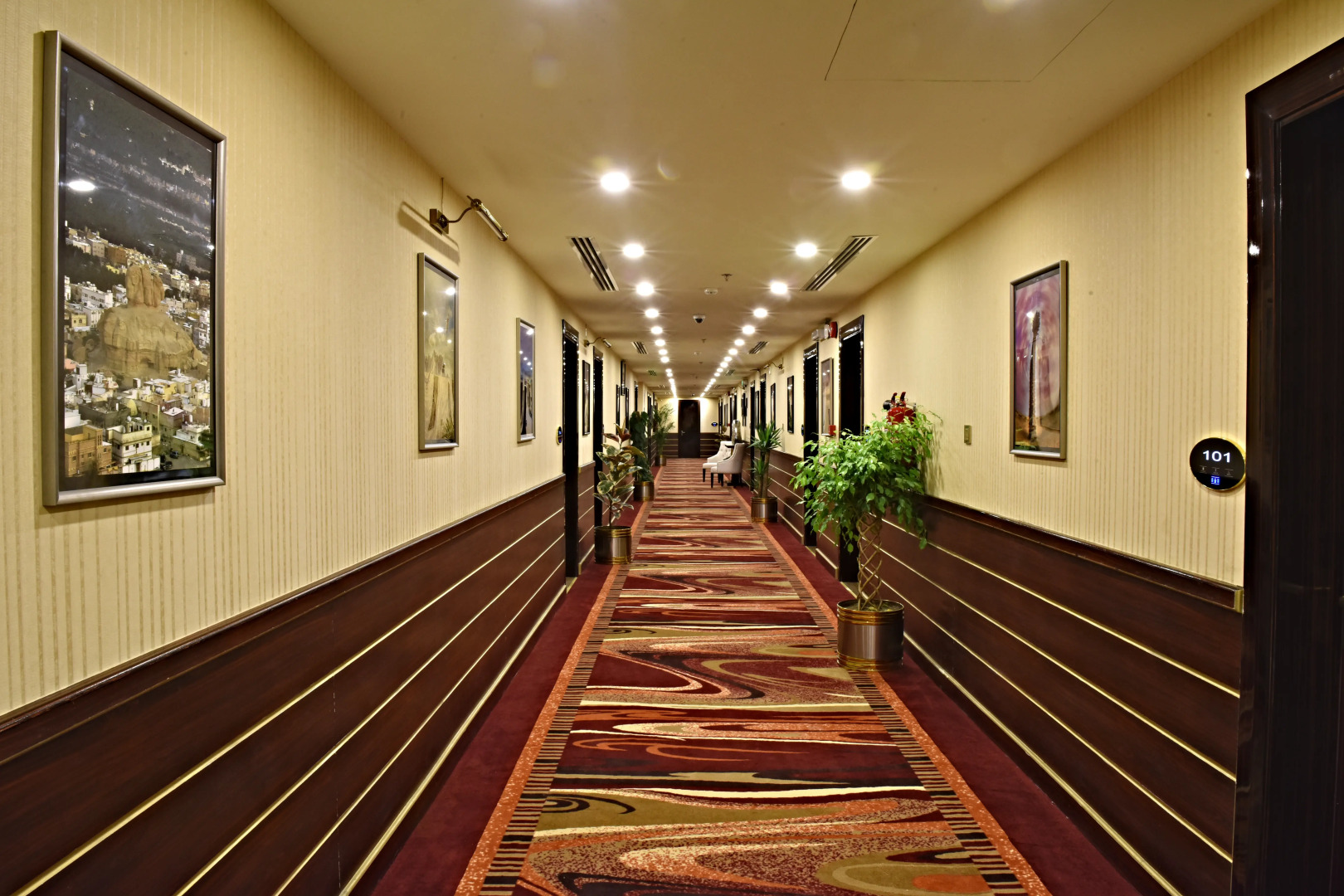 Отель Garden Plaza