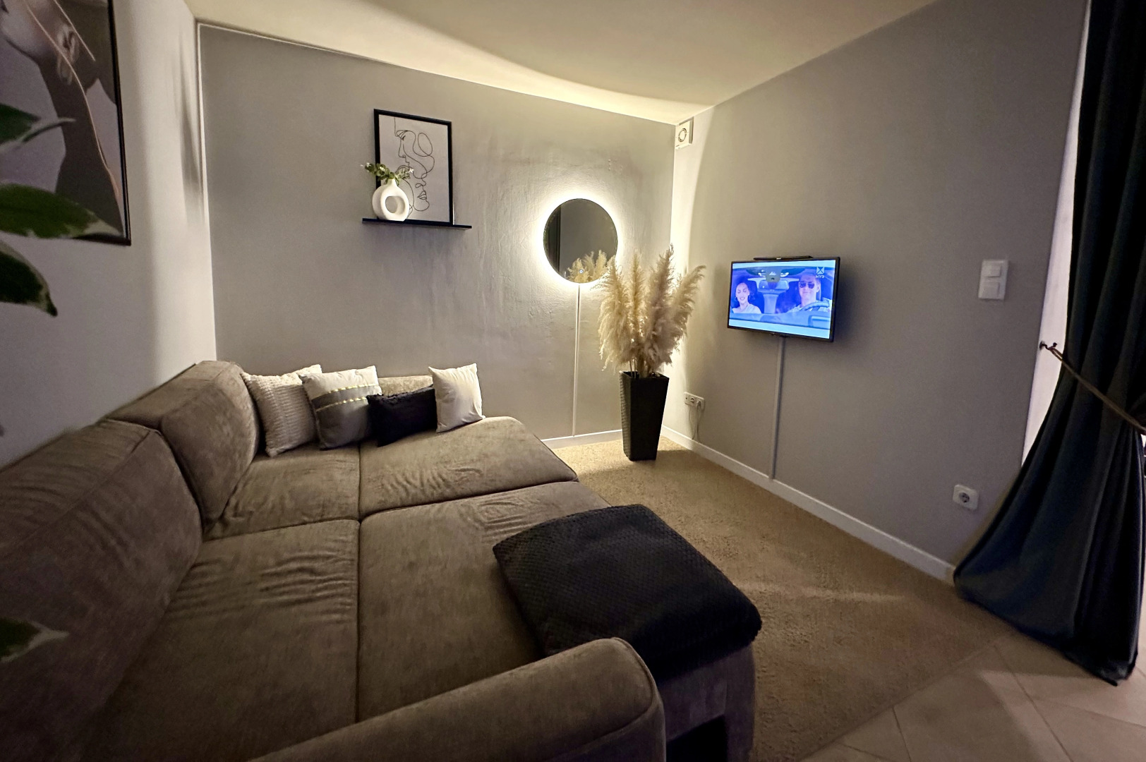 Апартаменты Трехкомнатная на Казанском Шоссе Историческая Часть Города ТЦ Фантастика