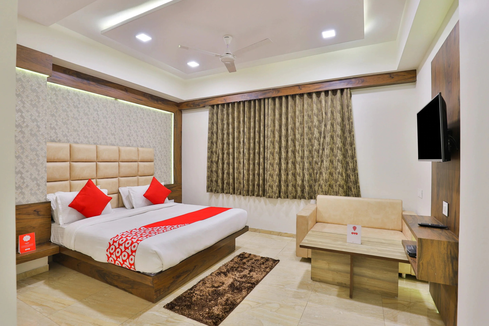 Отель Jalsa Palace